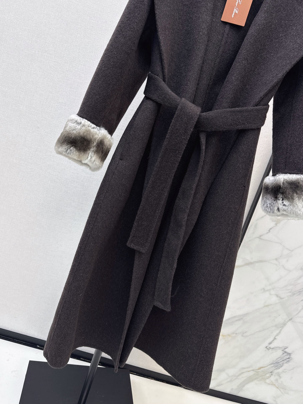 26 Fall/Winter Latest Style Long Double-Faced Wool Coat with Large Lapel