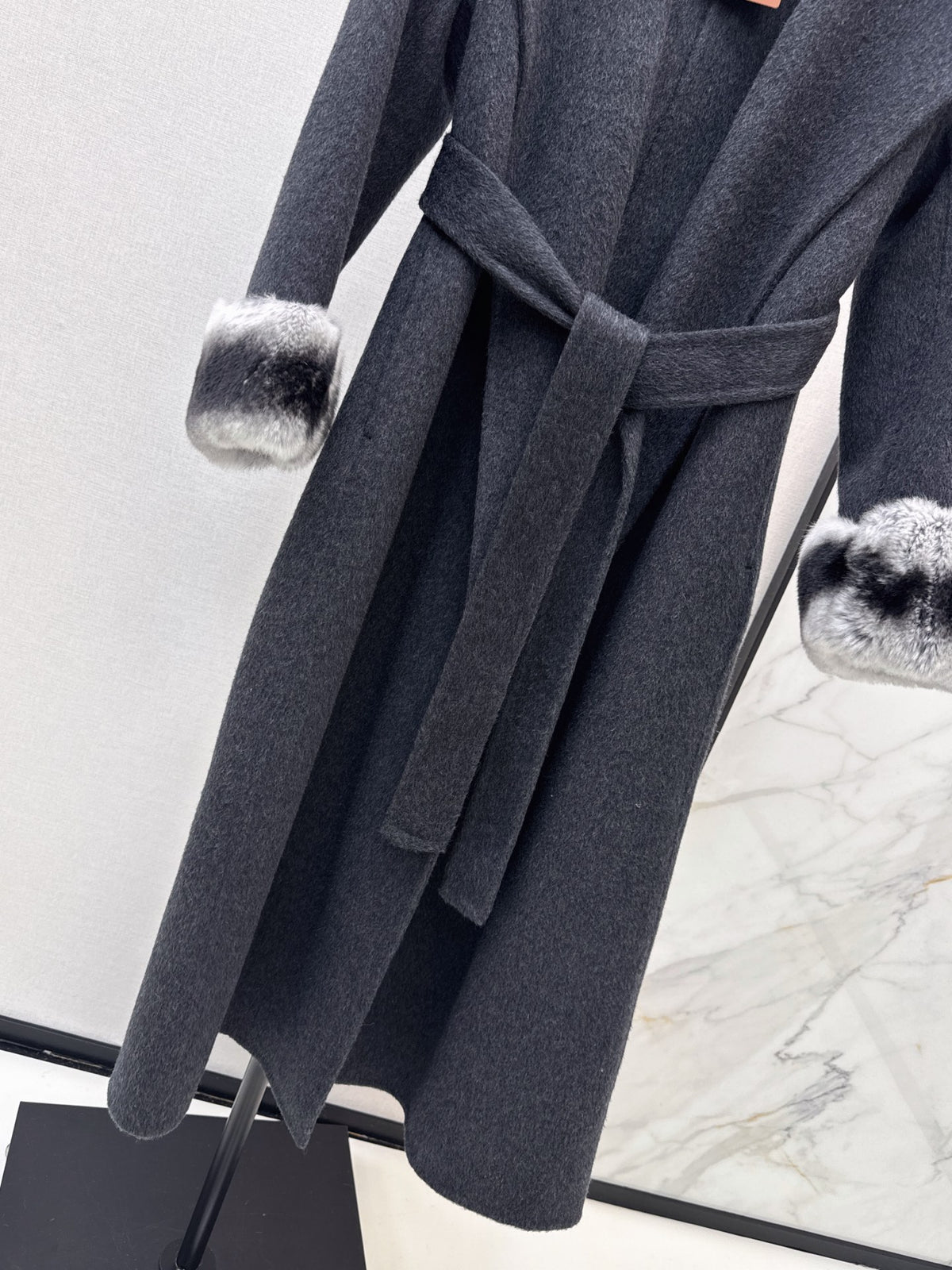 26 Fall/Winter Latest Style Long Double-Faced Wool Coat with Large Lapel