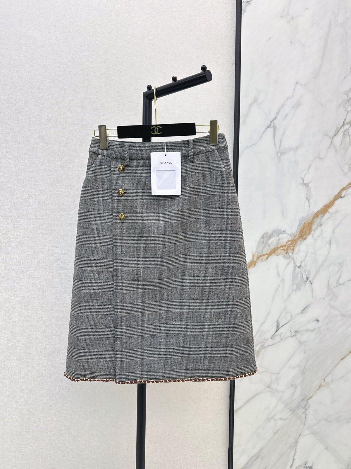 26New Autumn/Winter High-Waisted A-Line Skirt with Vintage Houndstooth Pattern