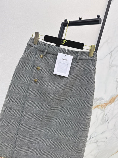 26New Autumn/Winter High-Waisted A-Line Skirt with Vintage Houndstooth Pattern
