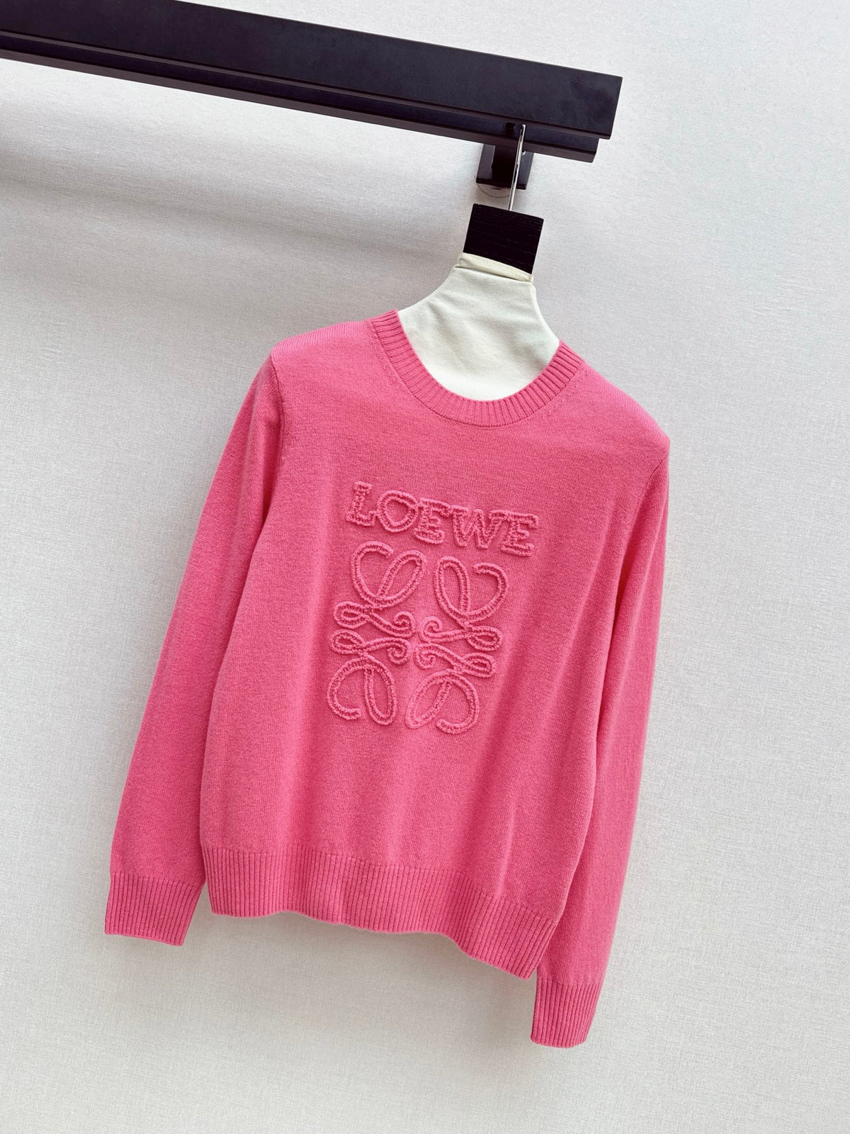 26New Early Autumn Logo-Embroidered Knit Pullover
