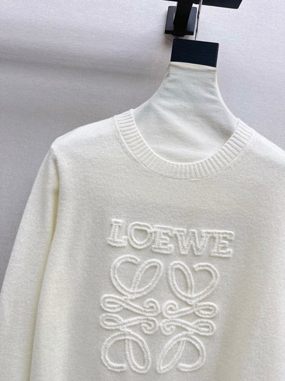 26New Early Autumn Logo-Embroidered Knit Pullover