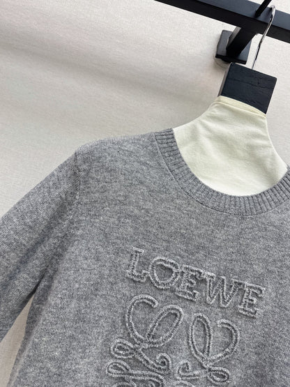 26New Early Autumn Logo-Embroidered Knit Pullover