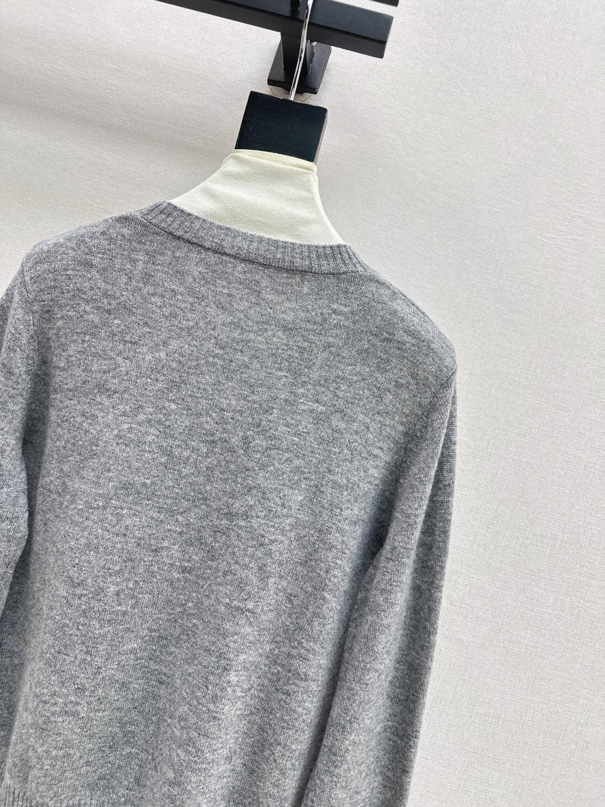 26New Early Autumn Logo-Embroidered Knit Pullover