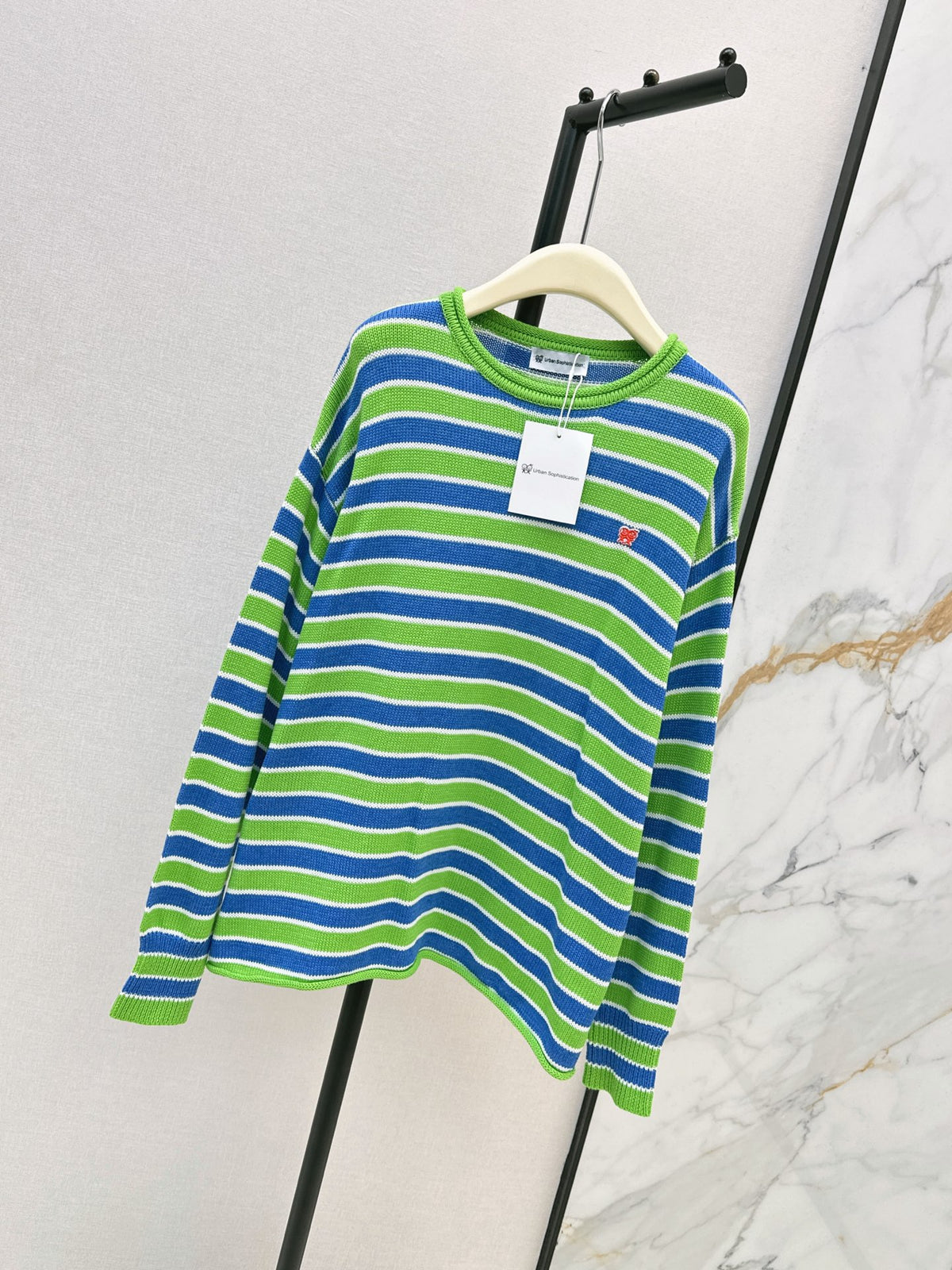 26Latest Autumn/Winter Loose-Fit Striped Sweater with Stick-Figure Motif