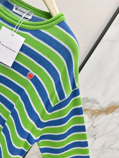 26Latest Autumn/Winter Loose-Fit Striped Sweater with Stick-Figure Motif
