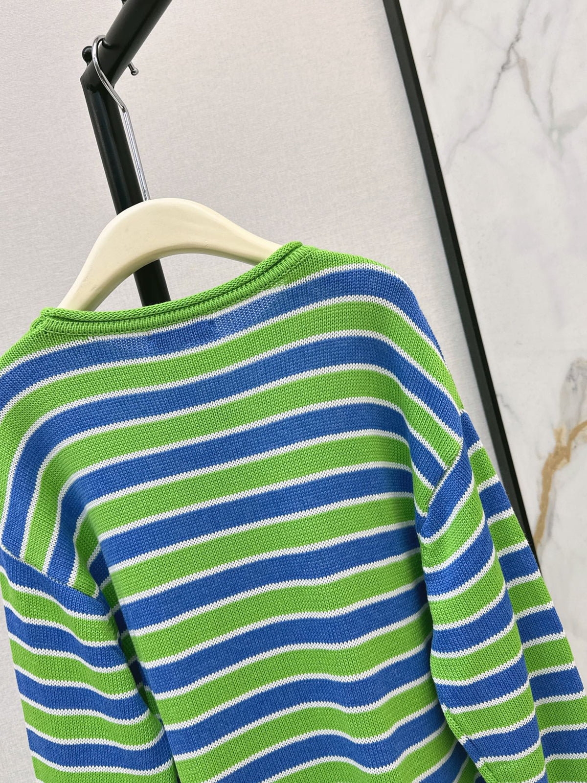 26Latest Autumn/Winter Loose-Fit Striped Sweater with Stick-Figure Motif