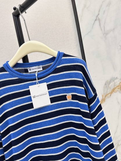 26Latest Autumn/Winter Loose-Fit Striped Sweater with Stick-Figure Motif