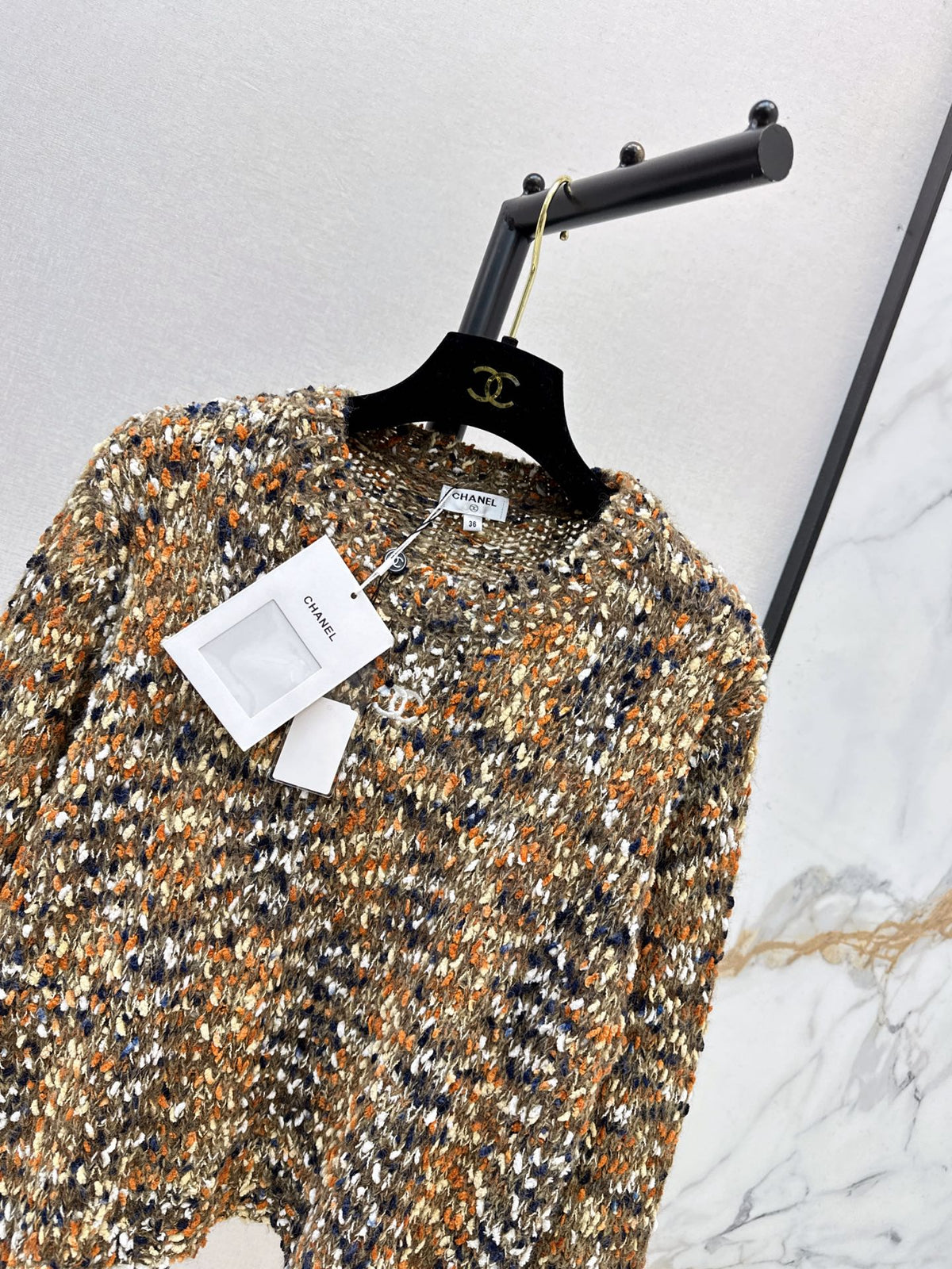 26New Early Autumn Custom-Knit Heathered Crew-Neck Sweater