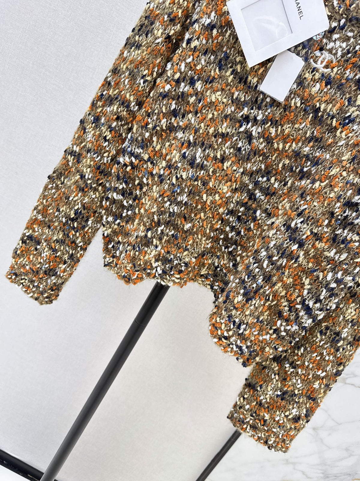 26New Early Autumn Custom-Knit Heathered Crew-Neck Sweater