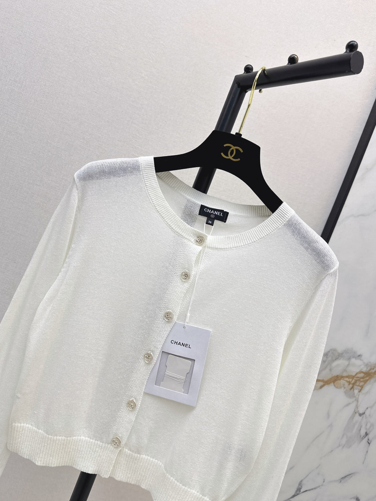 26Latest Autumn/Winter Crew-Neck Cardigan with Ostrich Feather Sleeve Trim