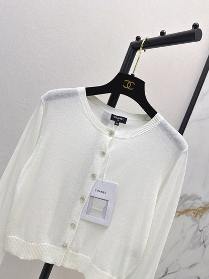 26Latest Autumn/Winter Crew-Neck Cardigan with Ostrich Feather Sleeve Trim