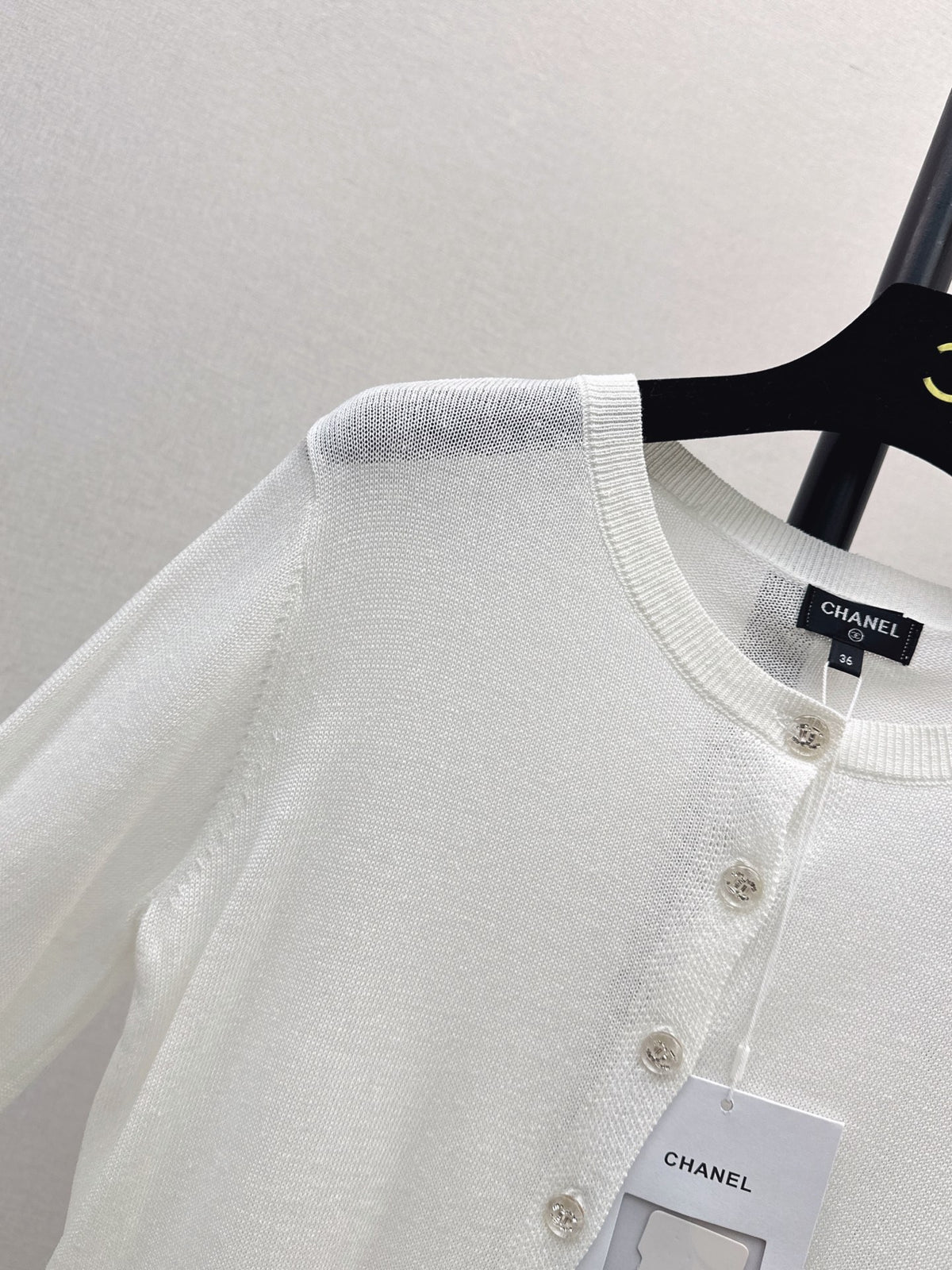 26Latest Autumn/Winter Crew-Neck Cardigan with Ostrich Feather Sleeve Trim