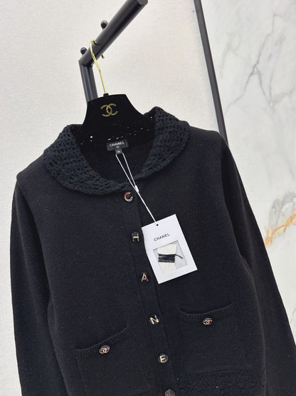 26Latest Autumn/Winter Crochet-Trim Collar Cardigan