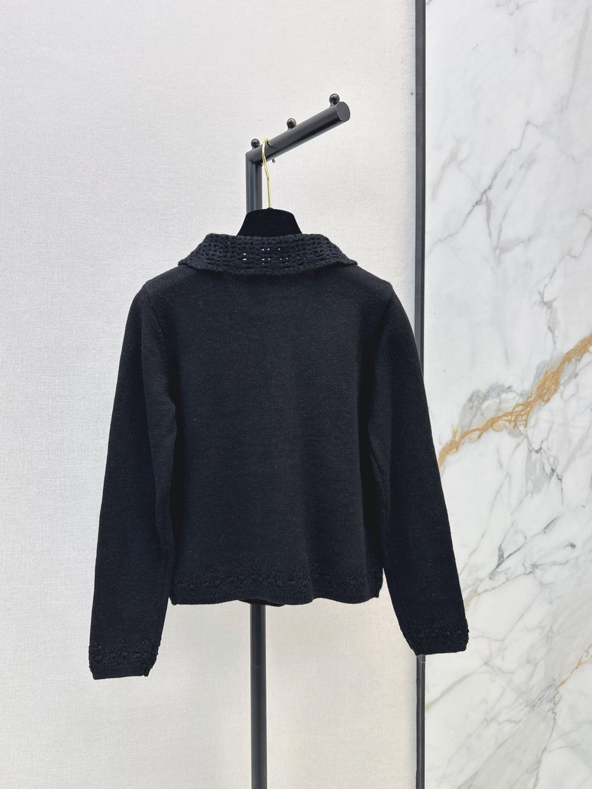 26Latest Autumn/Winter Crochet-Trim Collar Cardigan