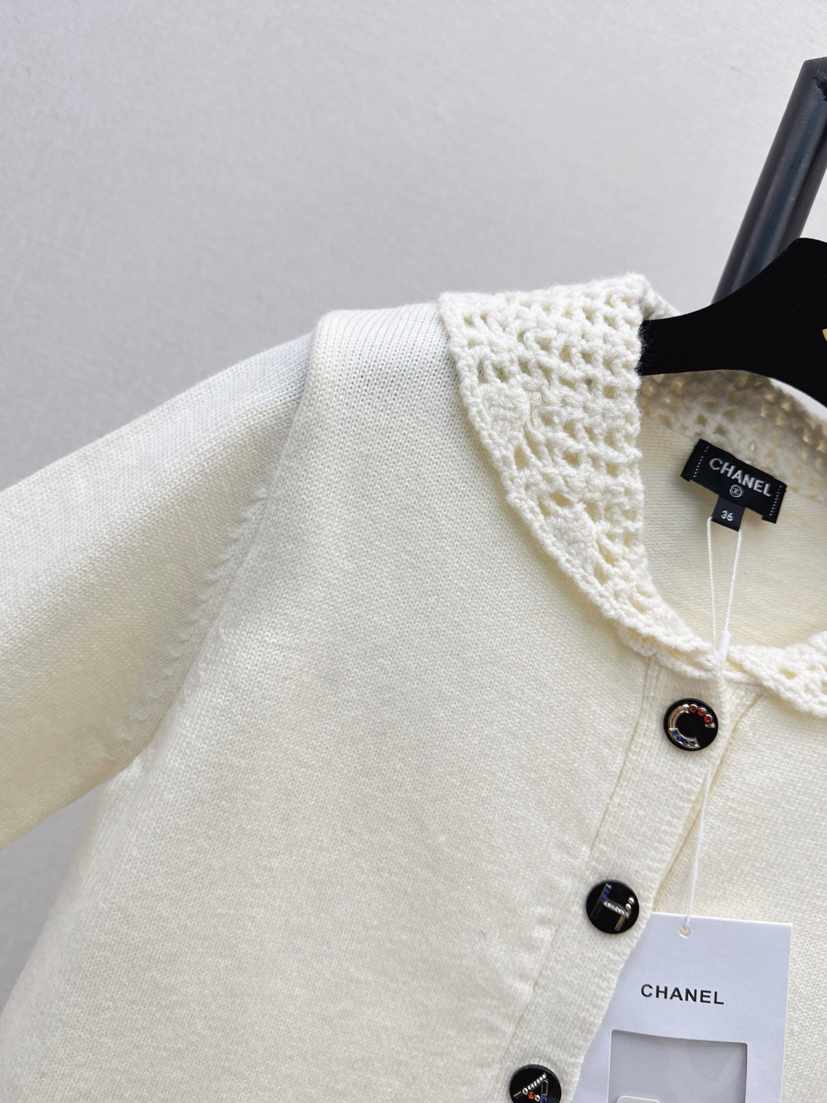 26Latest Autumn/Winter Crochet-Trim Collar Cardigan