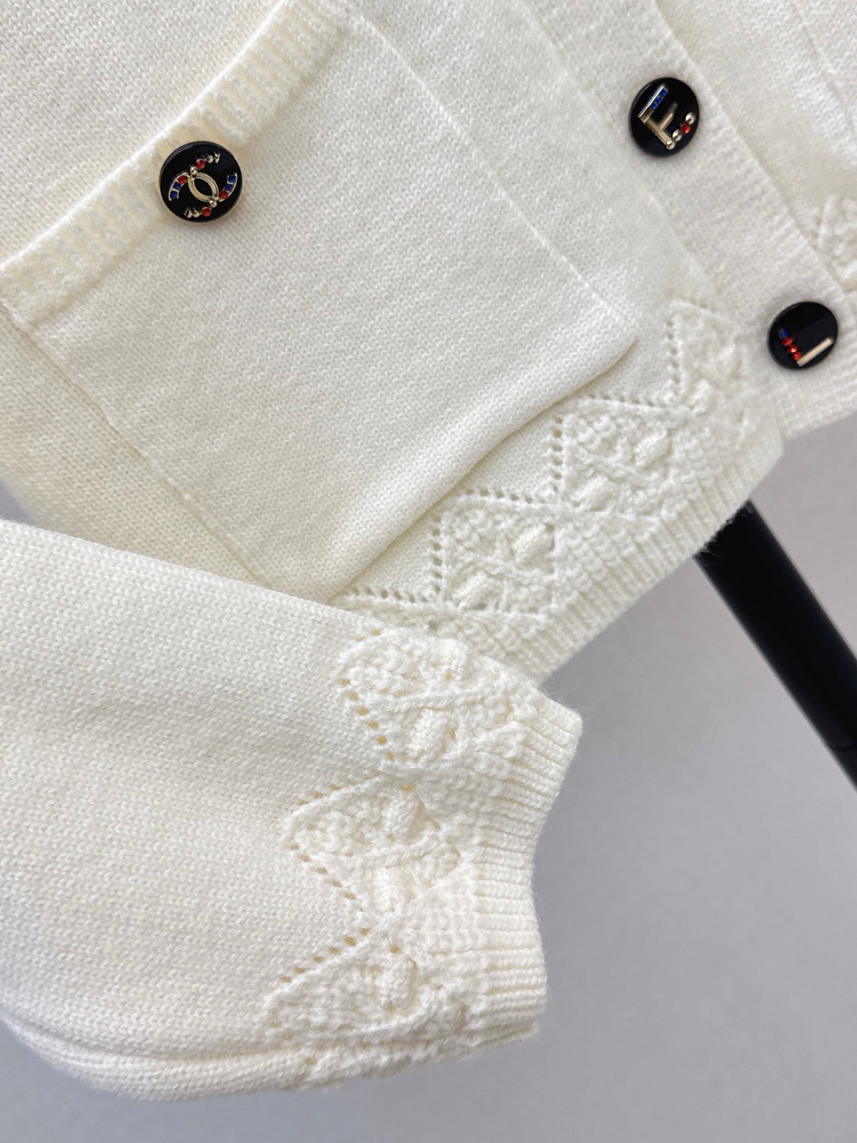 26Latest Autumn/Winter Crochet-Trim Collar Cardigan
