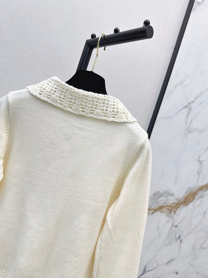 26Latest Autumn/Winter Crochet-Trim Collar Cardigan