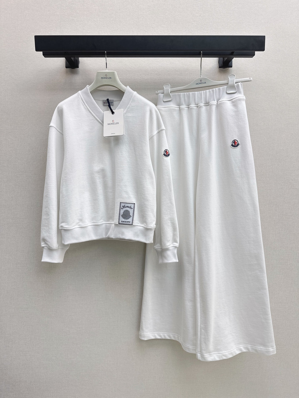 26Latest Casual Athleisure Set for Autumn/Winter