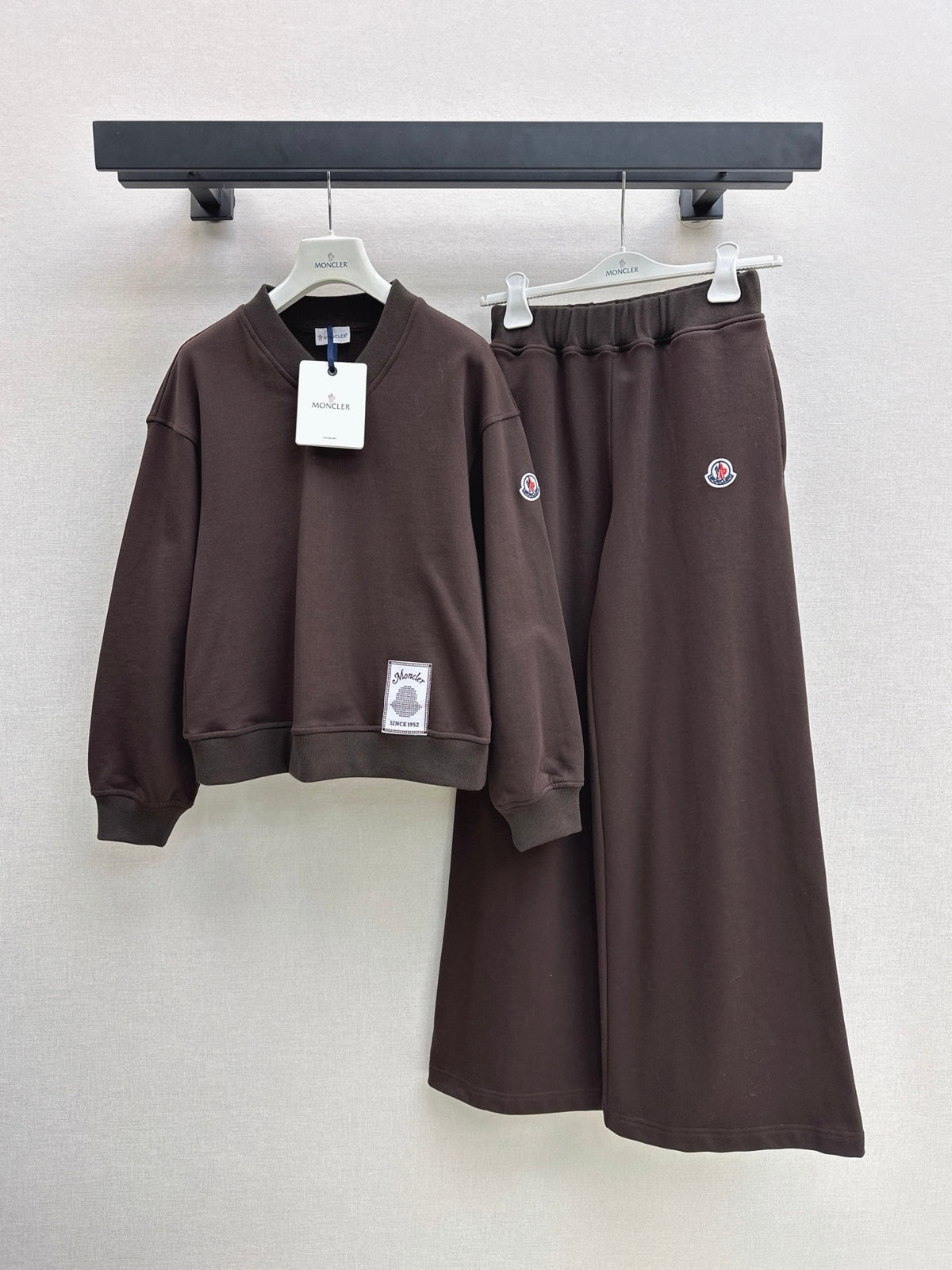 26Latest Casual Athleisure Set for Autumn/Winter