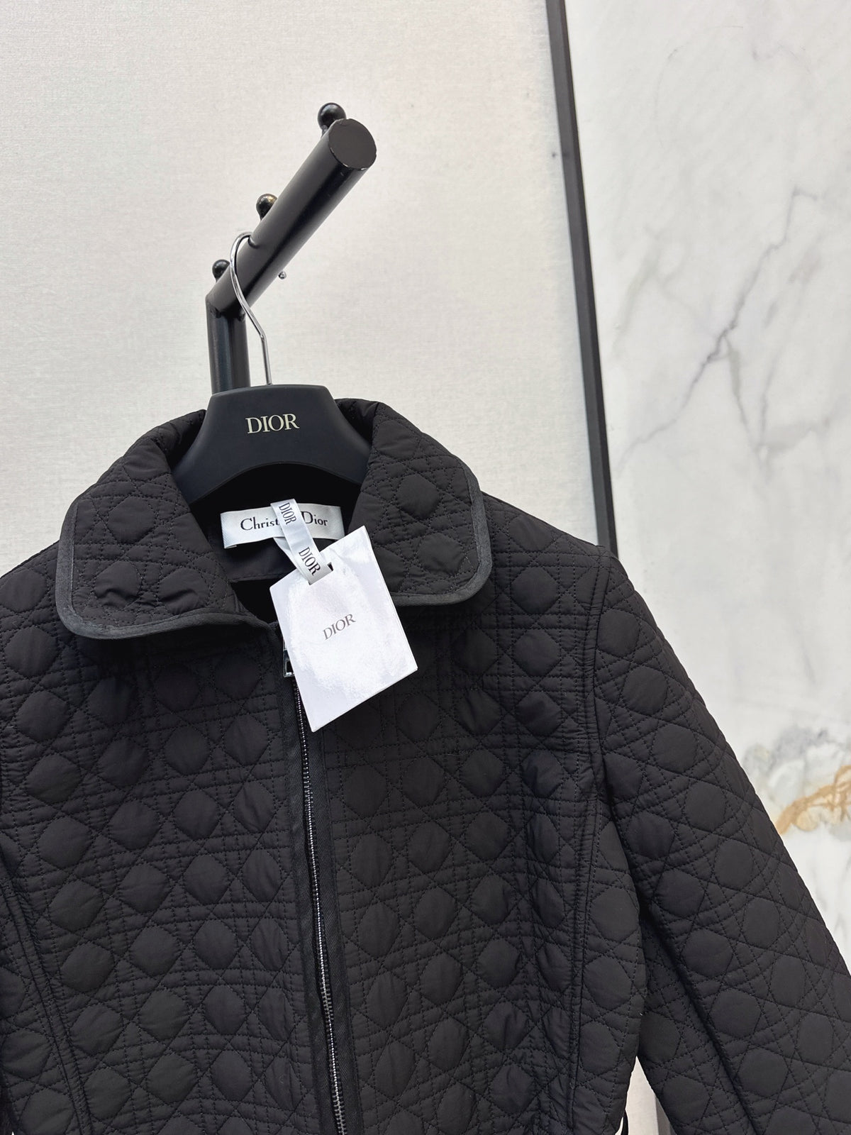 26Latest Autumn/Winter Quilted Jacket with Cannage Pattern