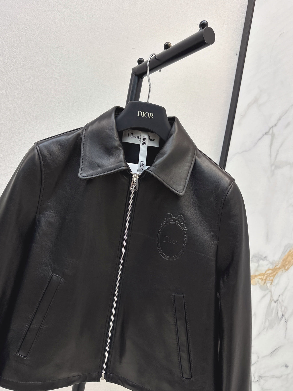 26Latest Autumn/Winter Leather Jacket with Lapel and Embossed Logo Detail