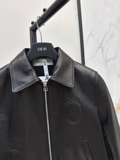 26Latest Autumn/Winter Leather Jacket with Lapel and Embossed Logo Detail
