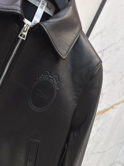 26Latest Autumn/Winter Leather Jacket with Lapel and Embossed Logo Detail