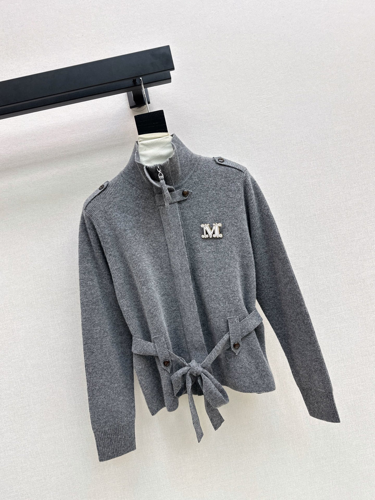 26Early Autumn New Arrival: Logo-Embellished Stand-Collar Cardigan