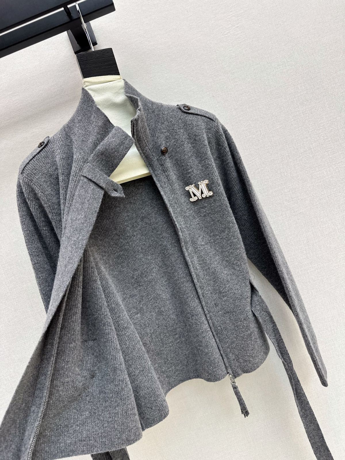 26Early Autumn New Arrival: Logo-Embellished Stand-Collar Cardigan