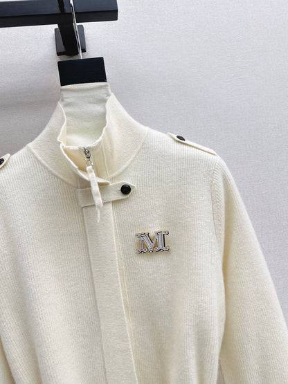 26Early Autumn New Arrival: Logo-Embellished Stand-Collar Cardigan
