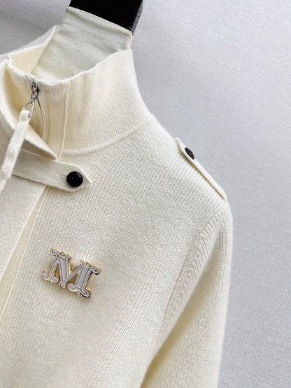26Early Autumn New Arrival: Logo-Embellished Stand-Collar Cardigan