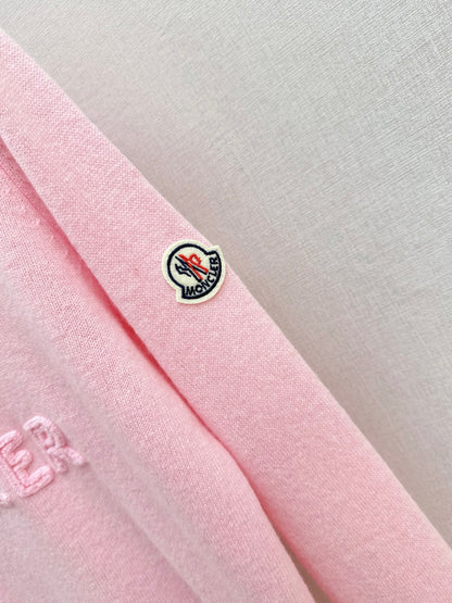26Latest Early Autumn Logo-Embroidered Knit Pullover
