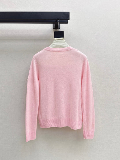 26Latest Early Autumn Logo-Embroidered Knit Pullover