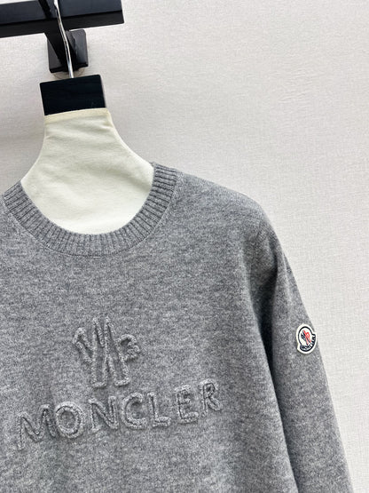 26Latest Early Autumn Logo-Embroidered Knit Pullover