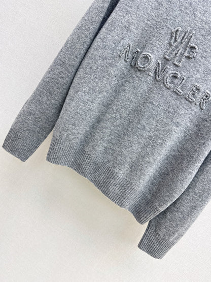 26Latest Early Autumn Logo-Embroidered Knit Pullover