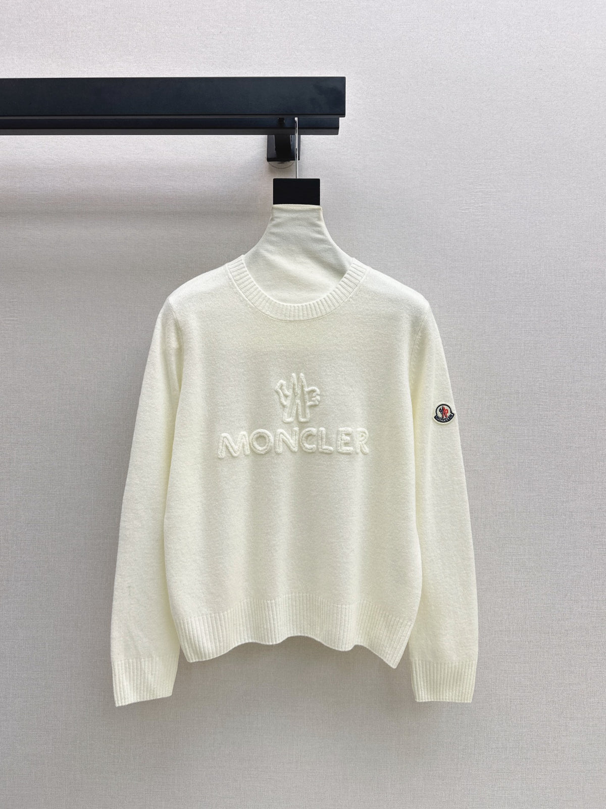 26Latest Early Autumn Logo-Embroidered Knit Pullover