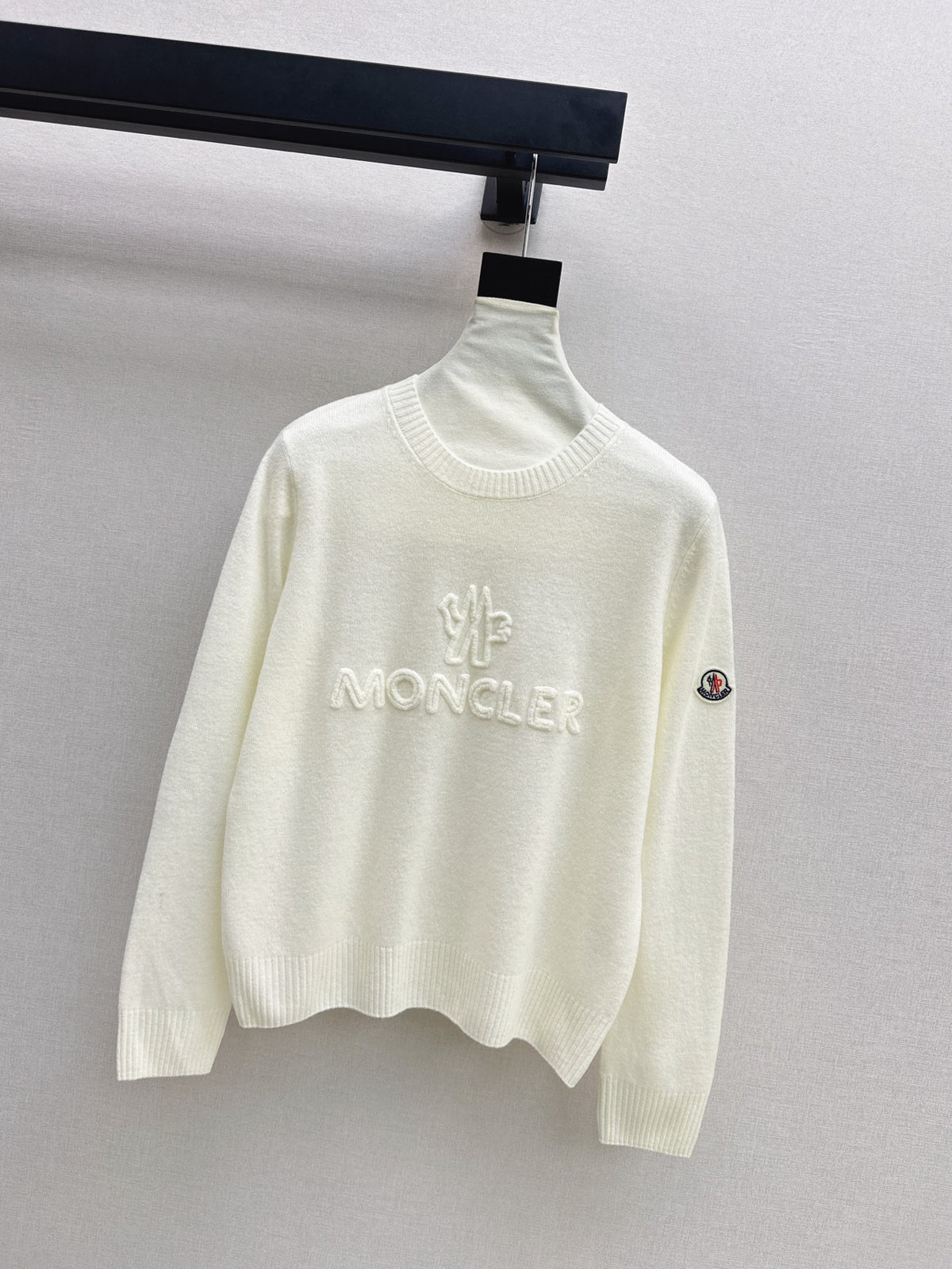 26Latest Early Autumn Logo-Embroidered Knit Pullover