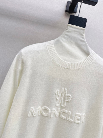 26Latest Early Autumn Logo-Embroidered Knit Pullover