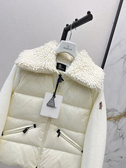 26Latest Autumn/Winter Down Jacket with Faux-Shearling Collar Detail