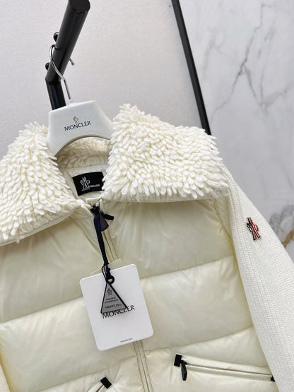 26Latest Autumn/Winter Down Jacket with Faux-Shearling Collar Detail