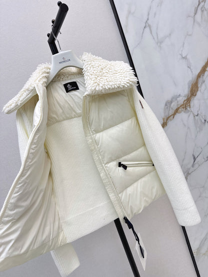 26Latest Autumn/Winter Down Jacket with Faux-Shearling Collar Detail