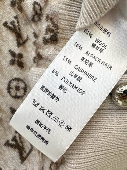 26Latest Classic Logo Crew-Neck Cardigan (Fall/Winter Collection)
