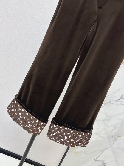 26Latest Autumn/Winter High-Waisted Cuffed Trousers with Logo Monogram Print