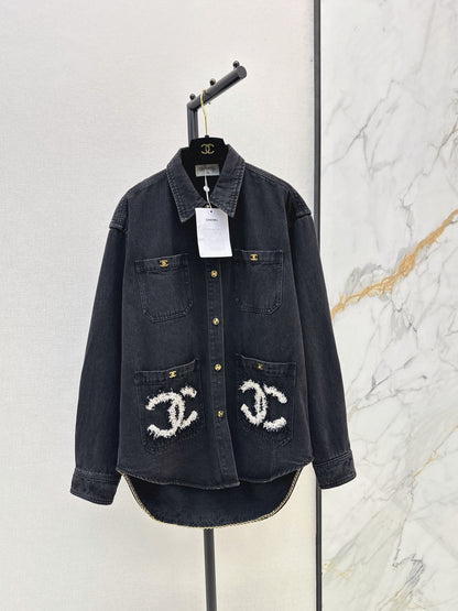 26Latest Autumn/Winter "Coco Girl" Style: Vintage-Wash Denim Jacket with Shirt Collar