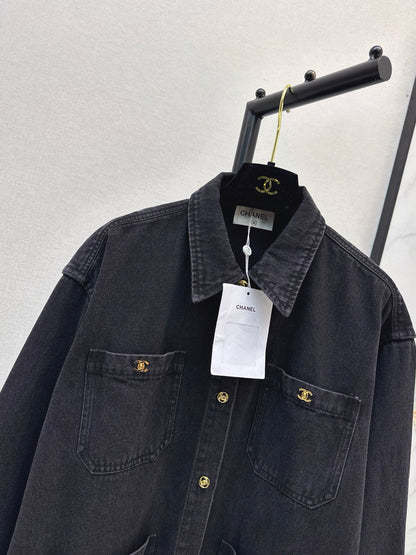 26Latest Autumn/Winter "Coco Girl" Style: Vintage-Wash Denim Jacket with Shirt Collar