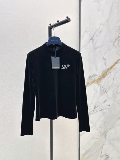 26Latest Autumn/Winter Versatile Velvet Long-Sleeve Base Layer