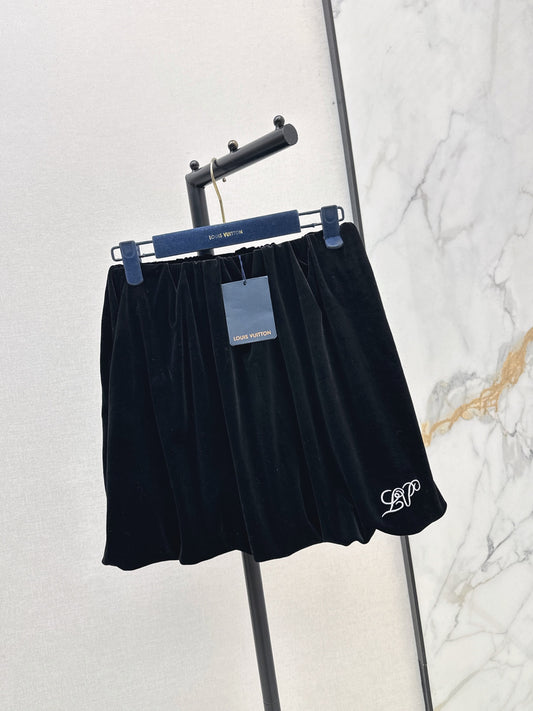 26Latest Autumn/Winter Versatile Velvet Tulip Skirt
