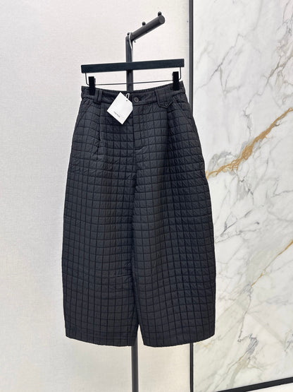 26Latest Autumn/Winter Quilted Plaid Cropped Padded Trousers