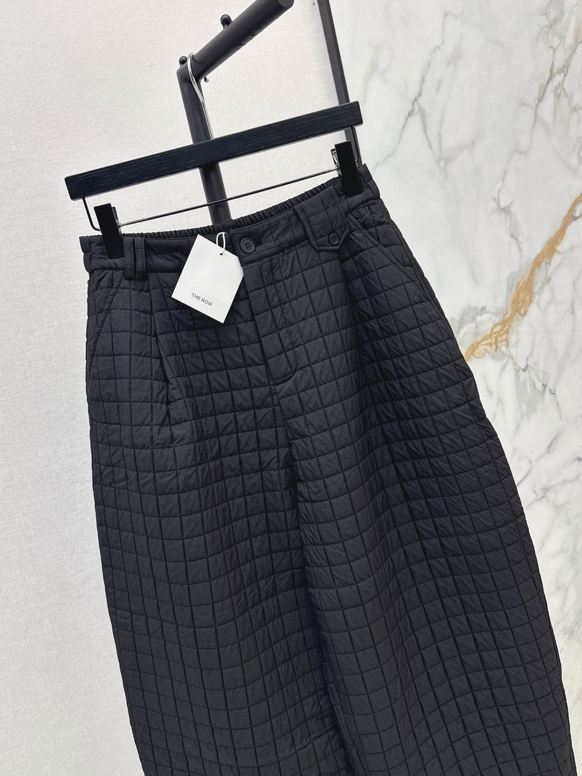 26Latest Autumn/Winter Quilted Plaid Cropped Padded Trousers
